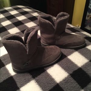 Brand new faux suede boots